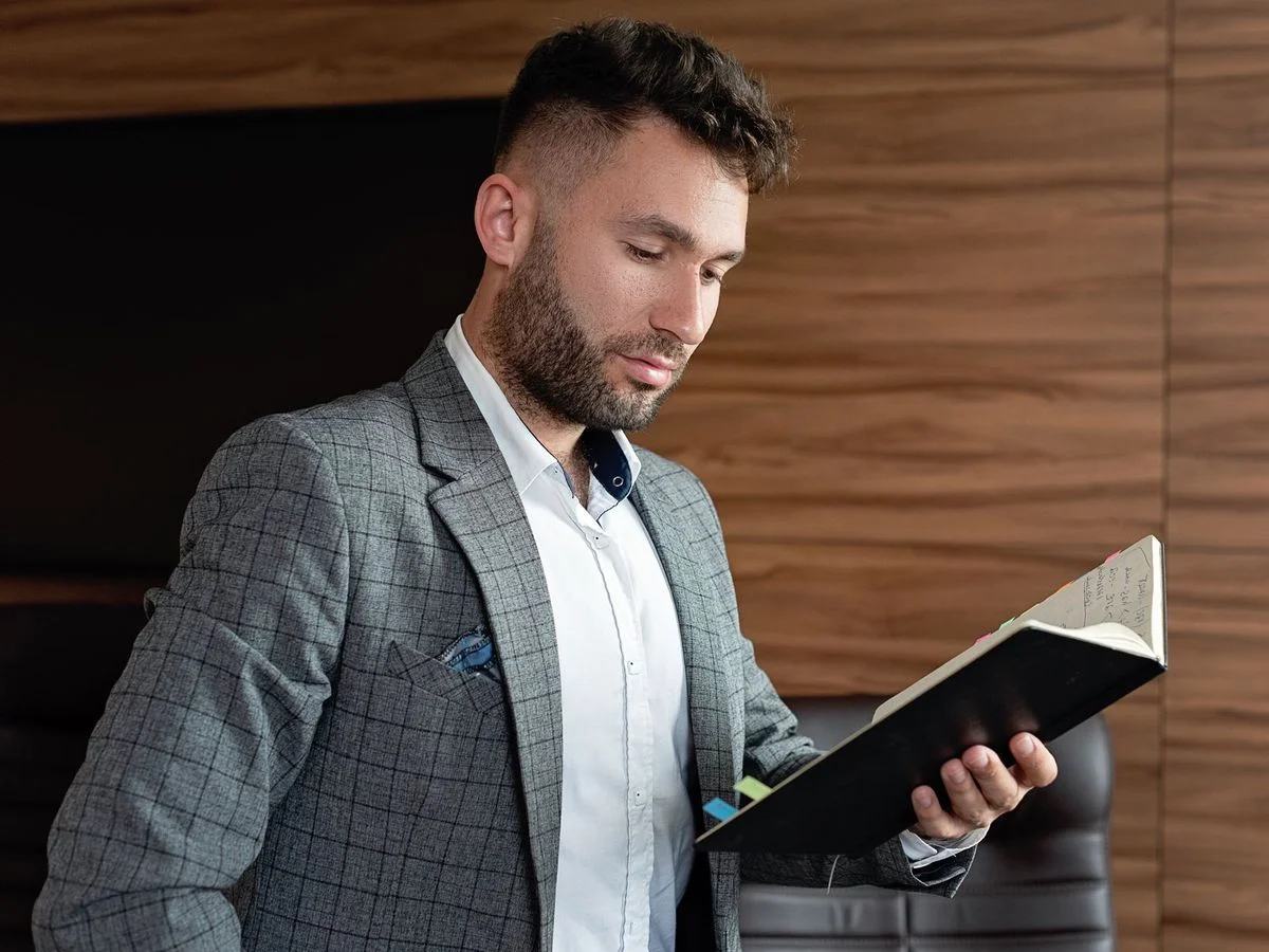 Formateur consultant un guide réglementaire sur la réforme Qualiopi V10