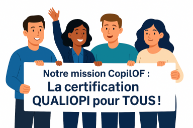 Un groupe d e personnes tiennent une grande affiche :La certification QUALIOPI pour tous